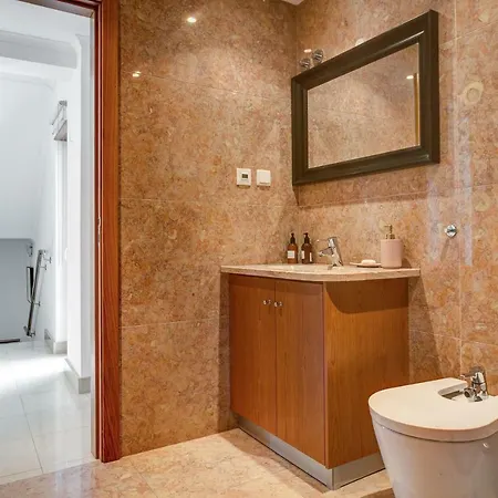 Luxurious Rato * Lisbon